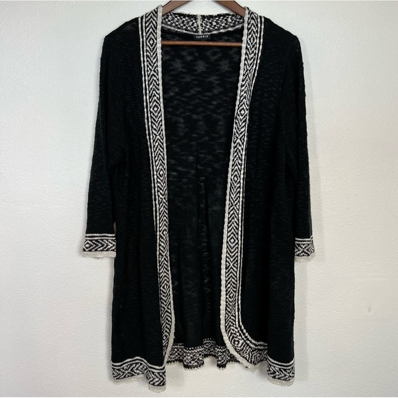 torrid Sweaters - Torrid Women’s Cardigan Sweater Black White Trim Lightweight Burnout Open Front